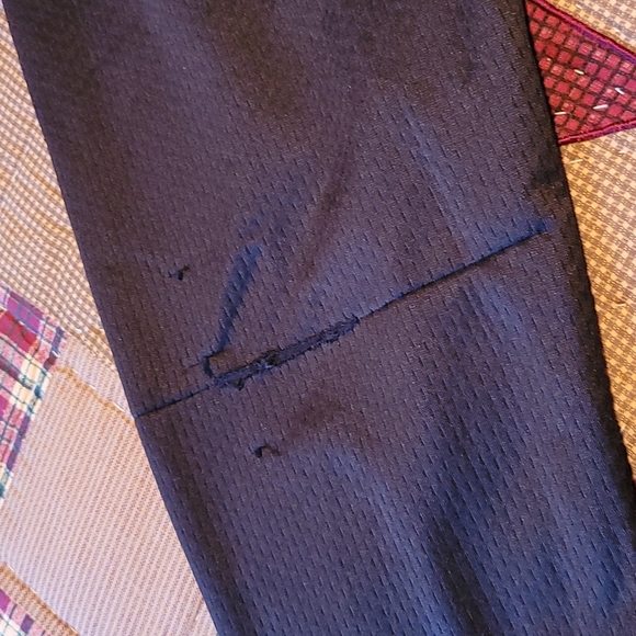 Under Armour 1/4 zip - Picture 4 of 4